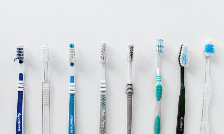 7 Ingenious Ways to Use Used Toothbrushes